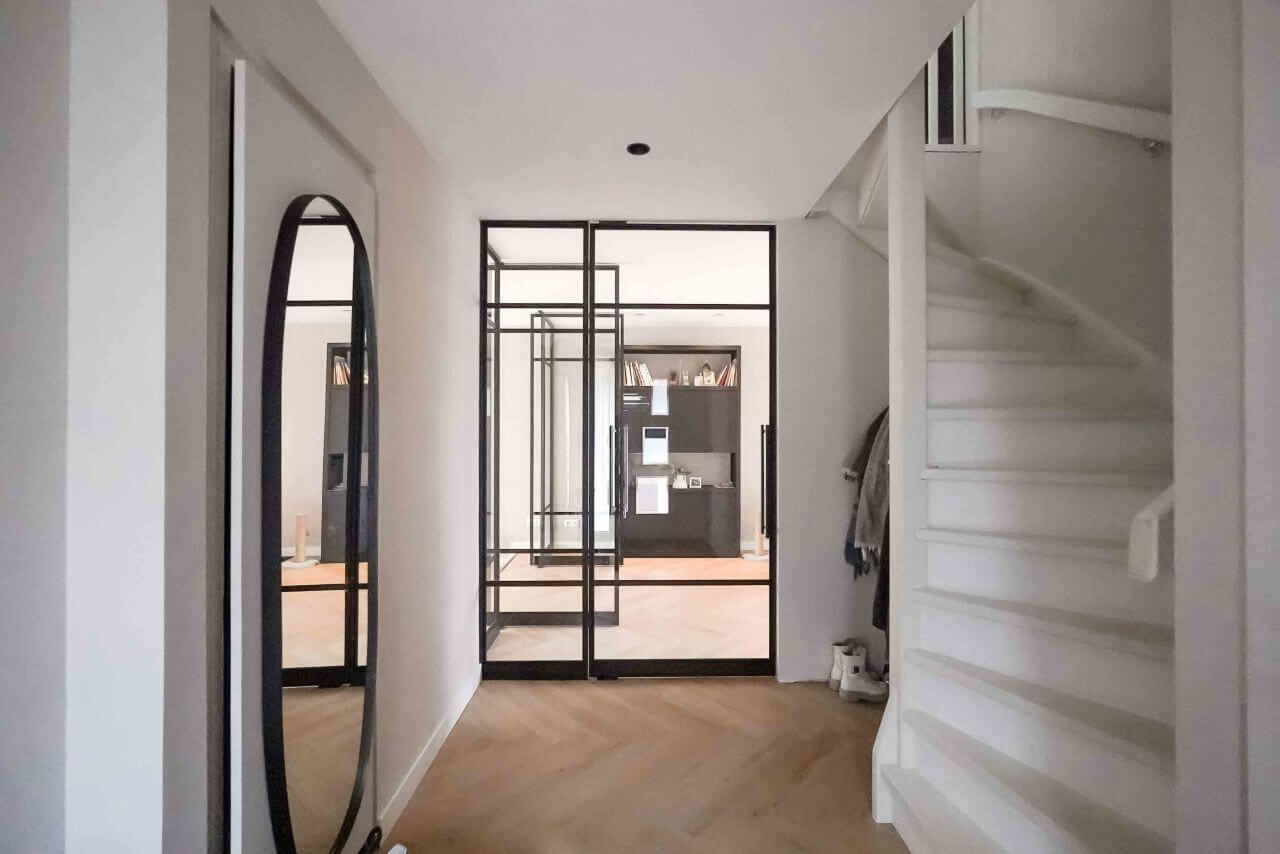 Zwarte taatsdeuren van Aluwdoors