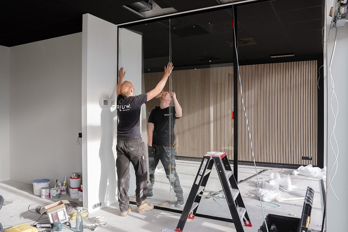 Montage door de mensen van Aluwdoors