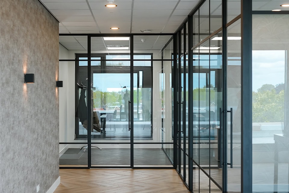 Aluminium JesseTest office partitions by Aluwdoors