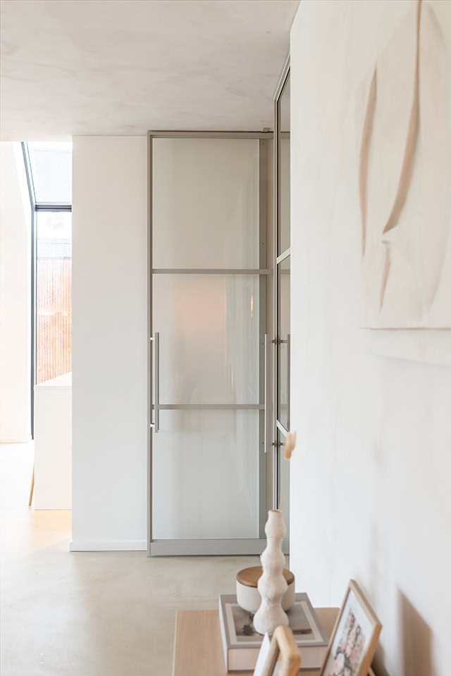 Lichtgrijze taatsdeur