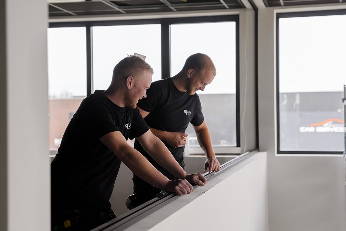Monteur bij Aluwdoors