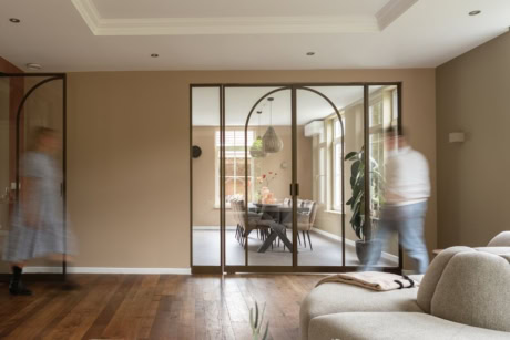 Dubbele taatsdeur met softclose.