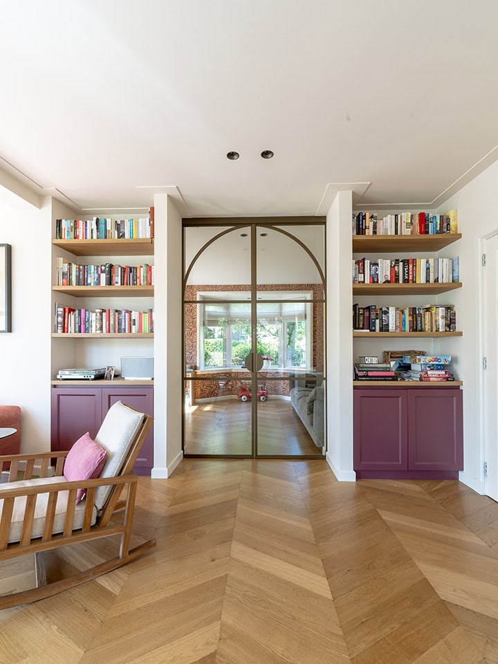 Steel sliding door with arched rod