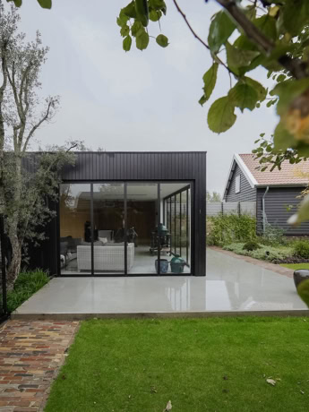Aluminium exterior folding walls from Aluwdoors