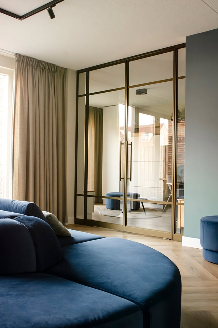 Dubbele bronzen taatsdeur