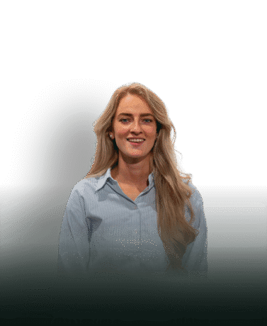 Stevige stalen deur op maat met strak design voor diverse interieurstijlen.