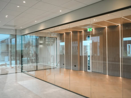 High-quality custom-made steel doors and walls from Aluwdoors, ideal for a stylish and functional interior space.