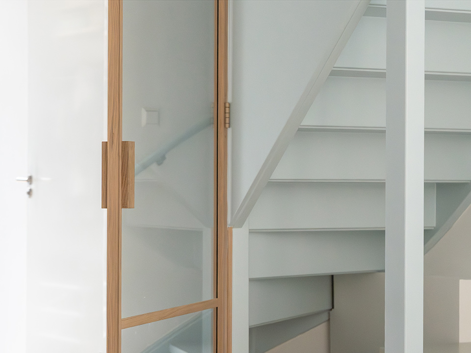 Advantages of veneer doors